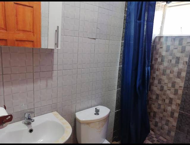 1 bed property to rent in WINCHESTER HILLS